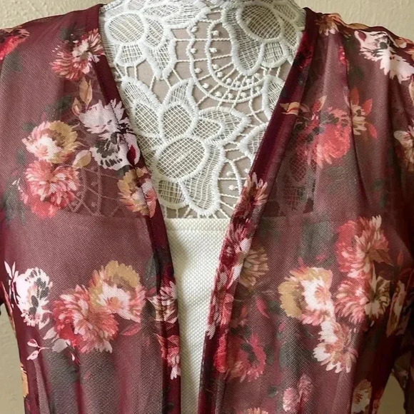 💜💜 Beautiful floral Runya - Picture 3 of 8